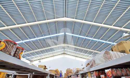 Atap anti panas atap alderon aplikasi proyek pada atap supermarket