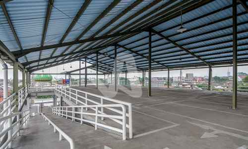 Alderon aplikasi proyek pada atap parkir stasiun