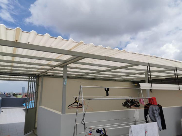 atap alderon semi translucent sebagai atap rooftop ruang jemuran